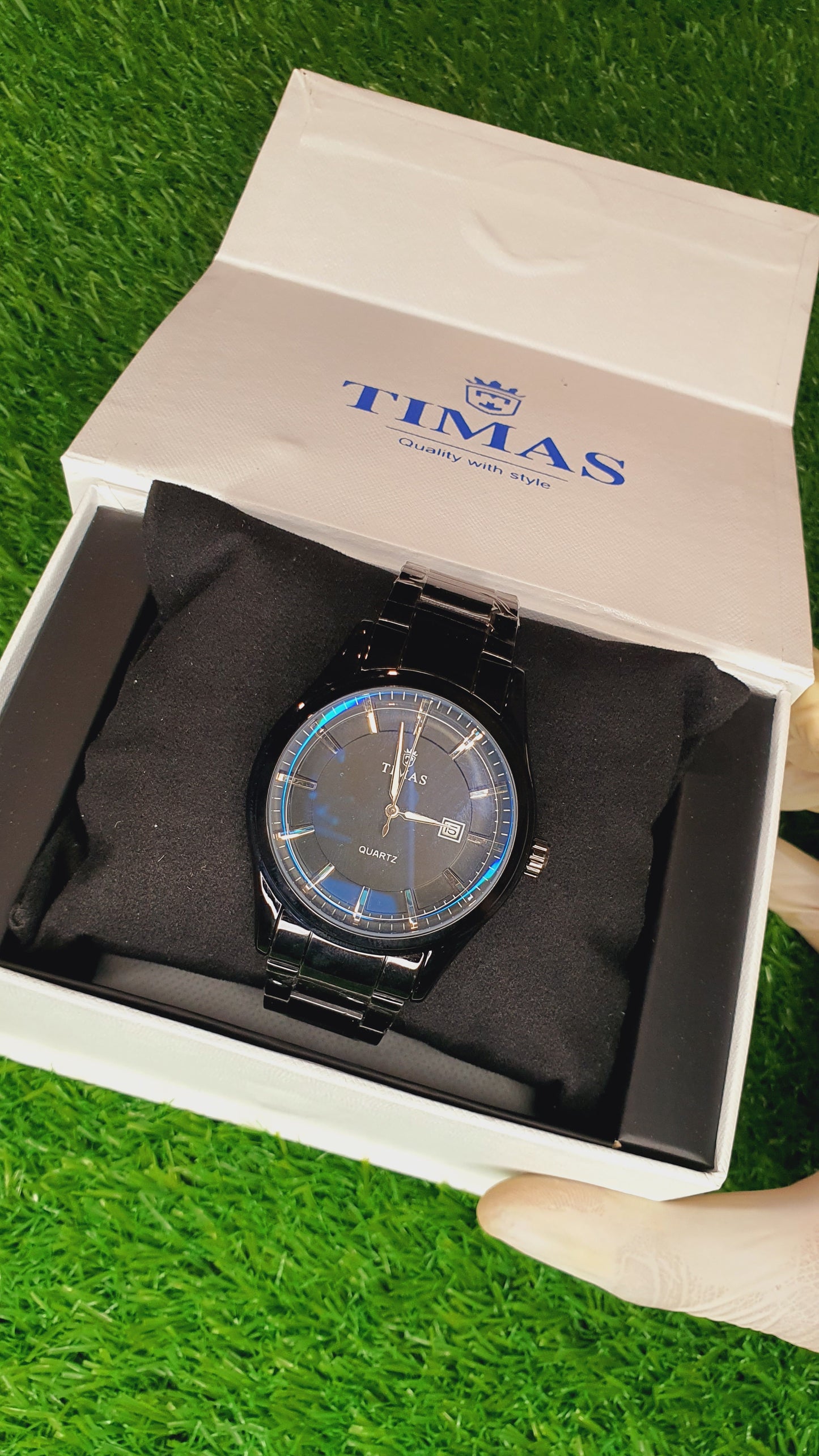 TIMAS Men's Black Metal Bracelet Watch with Iridescent Dial